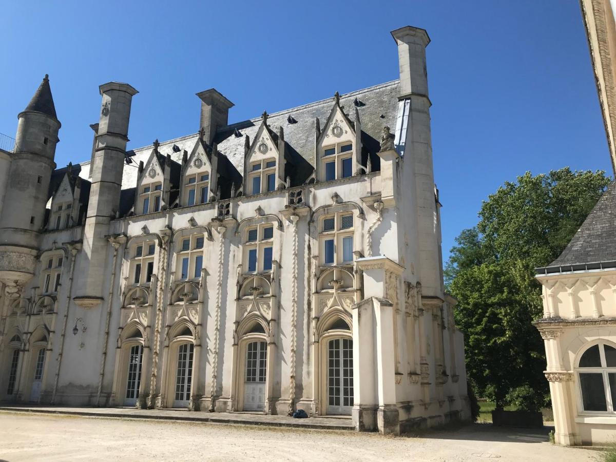 Maison Avec Vue Sur Le Chateau Orleans Luaran gambar